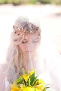 wedding photo -  Drop veil with bridal wire halo