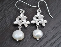 wedding photo - Pearl Earrings cherry blossom Flower Silver Matte Rhodium Fres Water Pearl Bridal Jewelry Bridesmaid gift