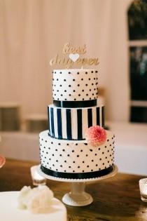 wedding photo - 10 Nautical Wedding Cakes {Too Pretty, You May Not Want To Eat!)