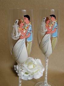 wedding photo - Hand painted Decoration Wedding Toasting Flutes Set of 2 Personalized Champagne glasses Wedding ceremony in Hawaii