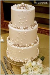 wedding photo - Cake! Let Them Eat Cake!!