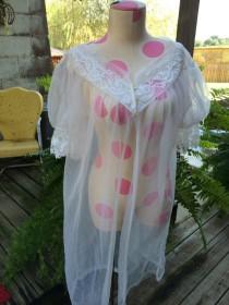 wedding photo - Vintage White Sheer Nylon and Lace Ladies Size Small Duster/Housecoat