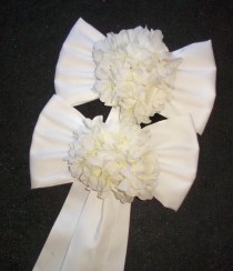 wedding photo - Pew Bows With Hydrangeas, Set of 2, Chair Bows with Hydrangeas, Pew Bows with Flowers, Wedding Bows