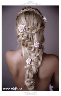 wedding photo - Do Not Attempt These Insane Braids Without A Professional