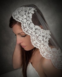 wedding photo - Soft Mantilla Lace Wedding Veil