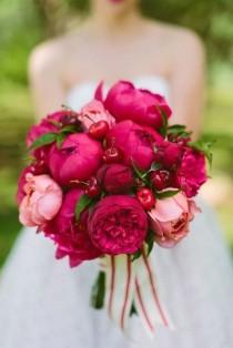 wedding photo -  Red bouquets!