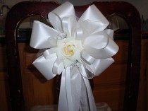 wedding photo - 10 Ivory Rose Pew Bows Wedding Decorations Bridal Aisle Arch Chair