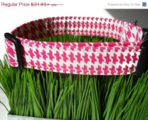 wedding photo - SALE Dog collar - Pink and white herrod plaid  houndstooth print - Your choice of size...