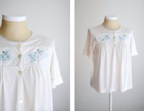 wedding photo - 1960s White Embroidered Bed Jacket - M