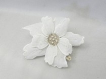 wedding photo - White Flower embroidered flower hair clip