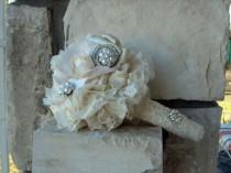wedding photo - Vintage Lace, Pearls & Rhinestones
