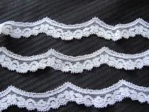 wedding photo - Vintage White Scallop Lace  - 1 Inch Wide - 3 Yards Total #023