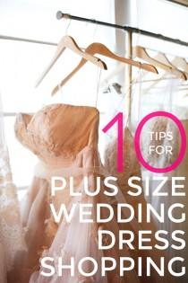 wedding photo - 10 Tips For Plus Size Wedding Dress Shopping
