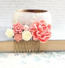 wedding photo - Coral Rose Hair Comb Floral Collage Comb Wedding Accessories Bridal Hair Comb Bridesmaids Gifts Decorations for Hair Bright Spring Colors