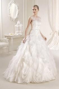 wedding photo -  Amazing Ivory Organza Lace Sleeveless Scoop Bridal Wedding Dress