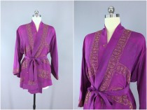 wedding photo - Silk Kimono Cardigan / Kimono Jacket / Vintage Indian Sari / Short Robe Dressing Gown Wedding / Boho Bohemian / Purple French Embroidered