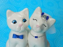 wedding photo - Sweet Kitty Cat Cake Topper