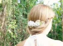 wedding photo - SALE - White flower comb, White floral hair comb, Bridal hair, Wedding hair, Floral headpiece, Whimsical hair comb, Floral bridal accessory