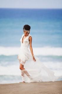 wedding photo - Sand And Sea – A Fiji Bridal Session