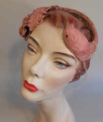 wedding photo - The Beauty of Swan Lake - Early 1950s Rose Pink Curled Feather Cookie Cutter Hat Fascinator Swan Hat - Rare