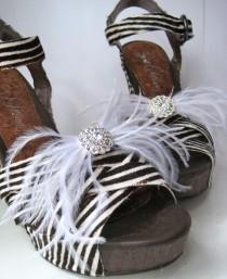 wedding photo - Ostrich feathers and rhinestones shoe clips - party or wedding