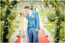 wedding photo - Relaxed wedding at Chateau de Robernier South of France