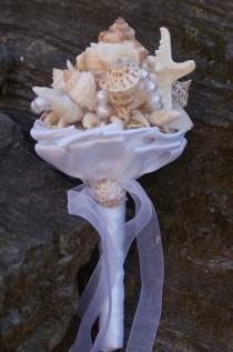 wedding photo - Jr. Bridesmaid Seashell Bouquet / Beach Bouquet