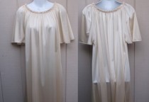 wedding photo - Vintage 60s to 70s Ivory Silky Soft Shiny nylon sweeping nightgown by Sans Souci // lingerie large xl 1x volup