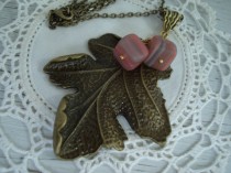 wedding photo - Vintage Sandstone Glass Antiqued Gold Leaf Leaves Autumn Pendant Necklace Southwest Woodland