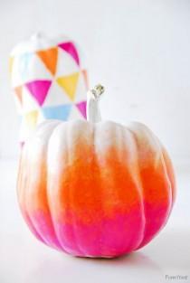 wedding photo - 25 Chic And Easy Ways To Decorate A Pumpkin