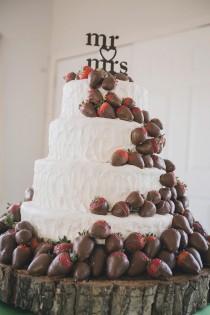 wedding photo - 45  Incredible Fall Wedding Cakes That WOW