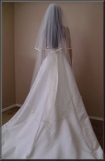 wedding photo - Double Tier with Satin Ribbon Wedding Veil