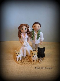 wedding photo - Wedding Cake Topper, Custom Cake Topper, Bride And Groom With Pets, Beach Theme, Personalized, Polymer Clay, Keepsake, Hawaiian Lei