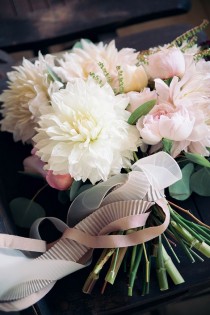 wedding photo - Blooms & Bouquets