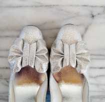 wedding photo - Vintage Silver Shimmer Bow Shoes. Size 9