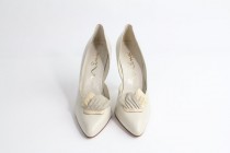 wedding photo - size 9 leather high heel shoes 