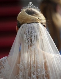 wedding photo - The 500,000 Euro Wedding: Belgian Countess Shimmers In Breathtaking Lace Dress As She Marries Heir To The Luxembourg Throne In Lavish Ceremony