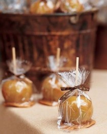 wedding photo - 35 Awesome Ideas To Incorporate Apples Into Your Wedding 