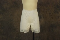wedding photo - vintage 60s Bloomers - White Nylon and Ruffled Lace Tap Pants Pettipants Sz S