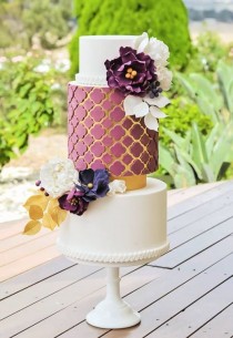 wedding photo - The Most Sensational Floral Wedding Cakes
