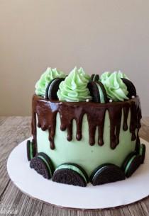 wedding photo - Chocolate Mint Oreo Cake