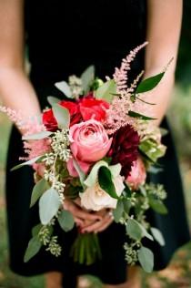 wedding photo - 15 Bachelorette-Inspired Red Rose Bouquets We'd Happily Accept