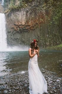 wedding photo - Romantic Waterfall Bridal Session with Beautiful Blooms