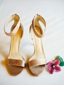wedding photo - Neutral Shoes That Pair Pretty With Any Wedding Dress