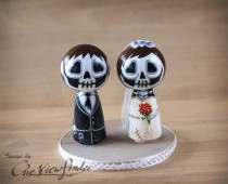 wedding photo - 2.5 inches Customise Wedding Cake Topper, - skull, zombie. monster, creature, halloween