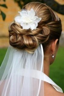 wedding photo - 20 Best Wedding Hairstyles