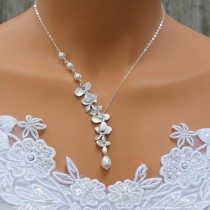 wedding photo - Orchid Necklace Pearl Necklace Silver Orchids Wedding Jewelry Bridesmaids Necklace Bridesmaid Gift Pearl Wedding Jewelry Bridal Jewelry