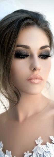 wedding photo - 13 Fashionable Makeup Ideas And Tutorials With Nude Lips