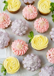 wedding photo - Flower Cupcakes [Roses, Zinnias, And Hydrangeas]