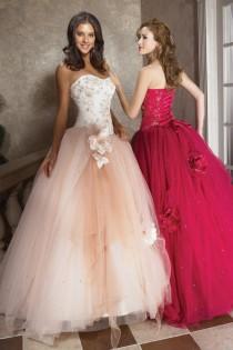 wedding photo - Quinceanera Dresses Handmade Ball Gown And Sweetheart